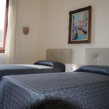 Apartment Lucy เวนิส ภายนอก รูปภาพ