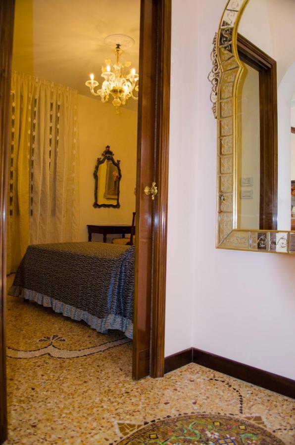 Apartment Lucy เวนิส ภายนอก รูปภาพ